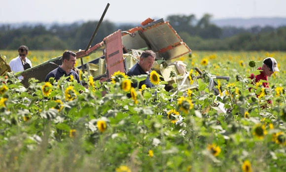 Malaysia probe team to visit crash site in Ukraine