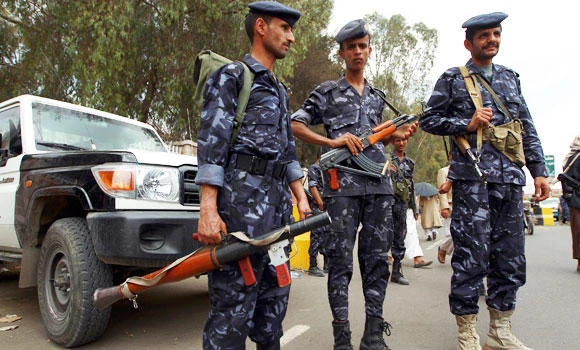 Toll hits 40 as Yemeni rebels, tribesmen clash