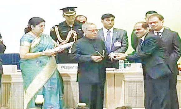 Best Indian teacher award for Jubail school principal