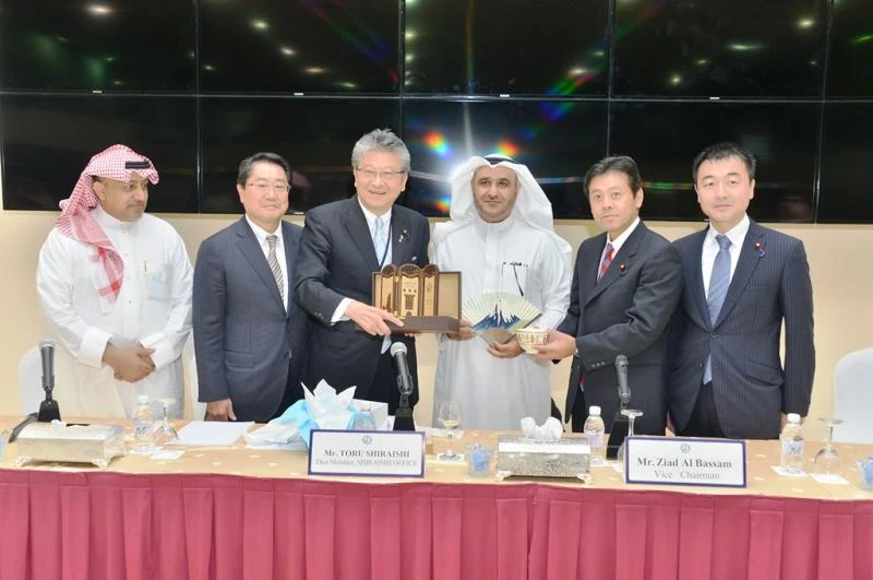 Japanese seek small business partnerships