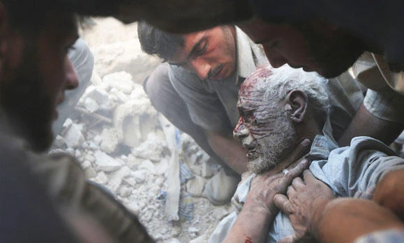 Govt air raids kill 42 near Damascus