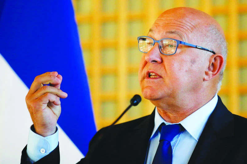 France needs 3 more years to work down its deficit to EU limit