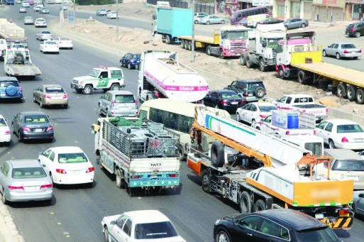Trucks defy city entry ban