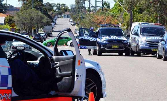 Australia foils IS plot ‘in largest ever anti-terror raids’