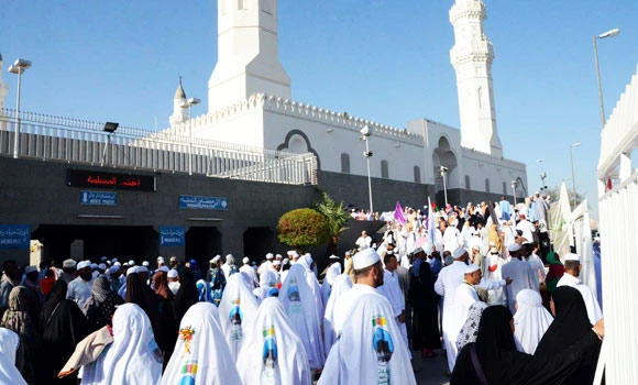 Haj convoys head for Makkah
