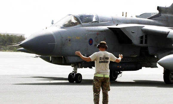 British fighter jets fly over Iraq, ‘ready to strike’