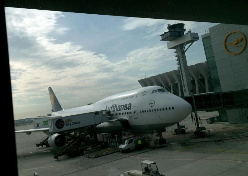 Lufthansa pilots turn up pressure with more strikes