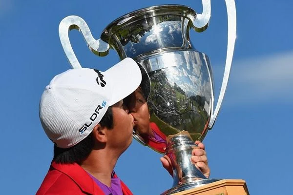David Lipsky wins European Masters in playoff