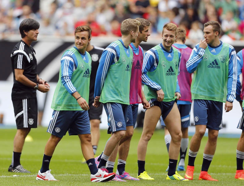 Brazil-Colombia clash adds spice to friendlies