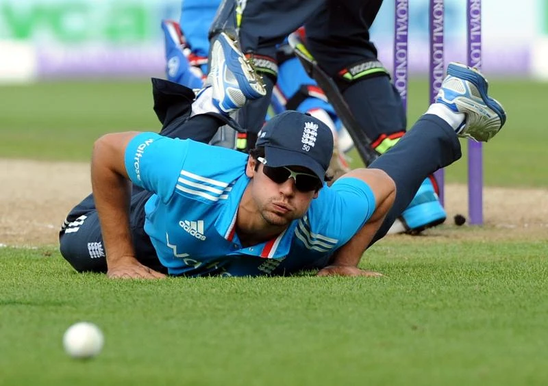 Vaughan says Cook must go as England ODI skipper