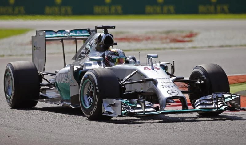 Hamilton pips Mercedes teammate Rosberg for pole
