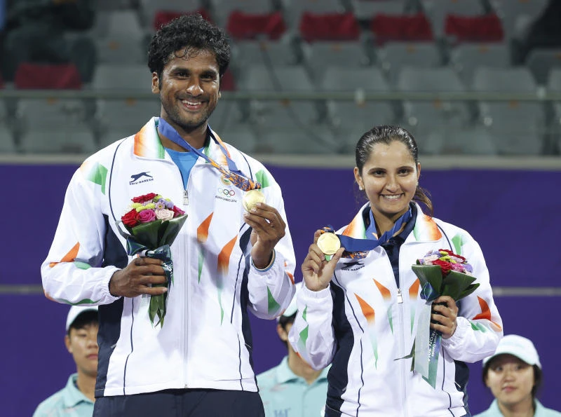 Golden girl Mirza does it for India — again