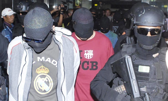 Indonesia arrests four Turks over Islamic State link