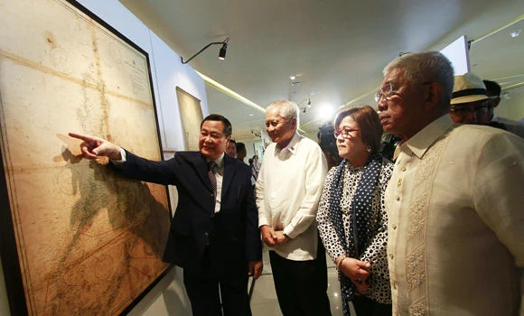 Philippines displays ancient maps to debunk China’s sea claims