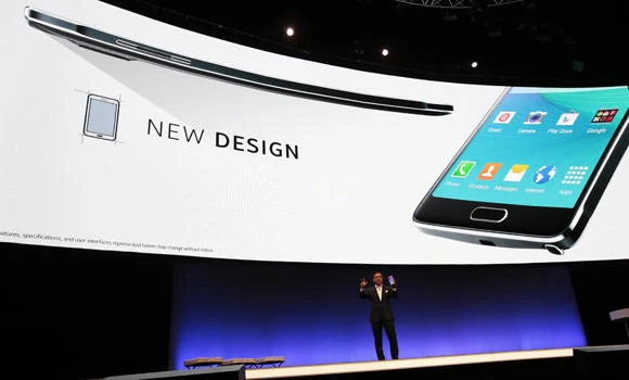 Samsung unveils new phablets, virtual headset at Berlin show