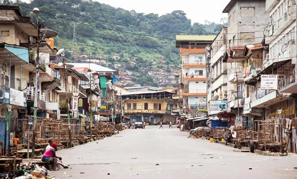 Sierra Leone Ebola lockdown found at least 200 infected, dead