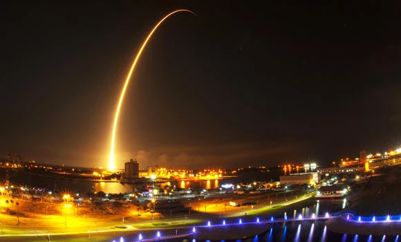 SpaceX launches 3-D printer, other station gear