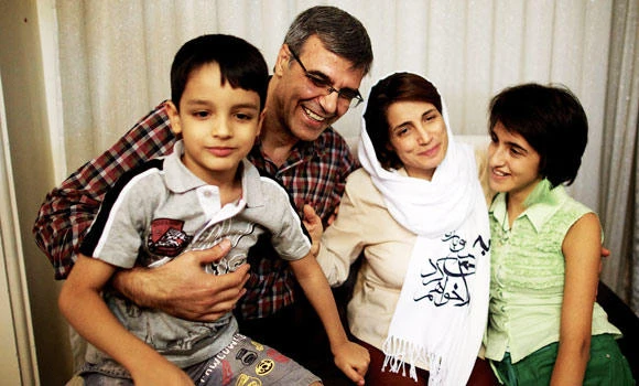 Tehran bars top human rights lawyer for 3 years