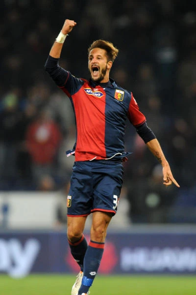 Genoa hands Juventus first league defeat