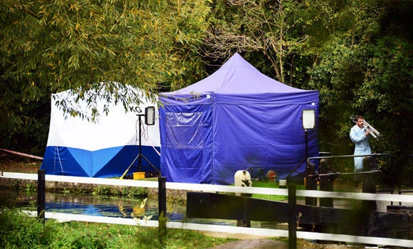 UK hunt Latvian for schoolgirl murder after body found
