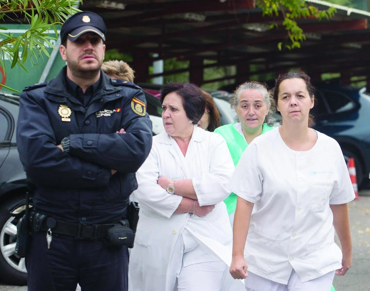 Spain quarantines 4 more after first Ebola transmission outside Africa