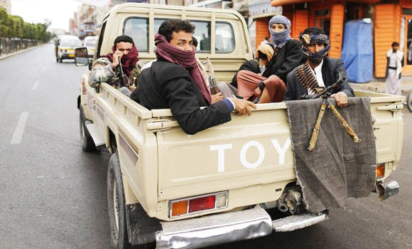 Houthis advance near Al-Qaeda bastion
