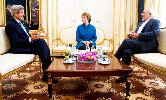 Kerry’s aircraft grounded ... again