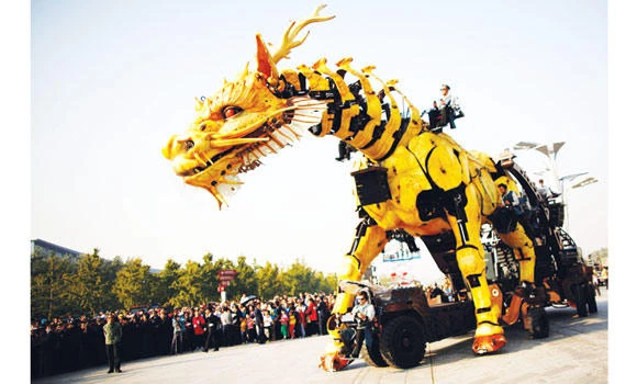 Giant horse-dragon takes on monster spider in Beijing