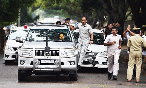 Jayalalitha walks out of jail