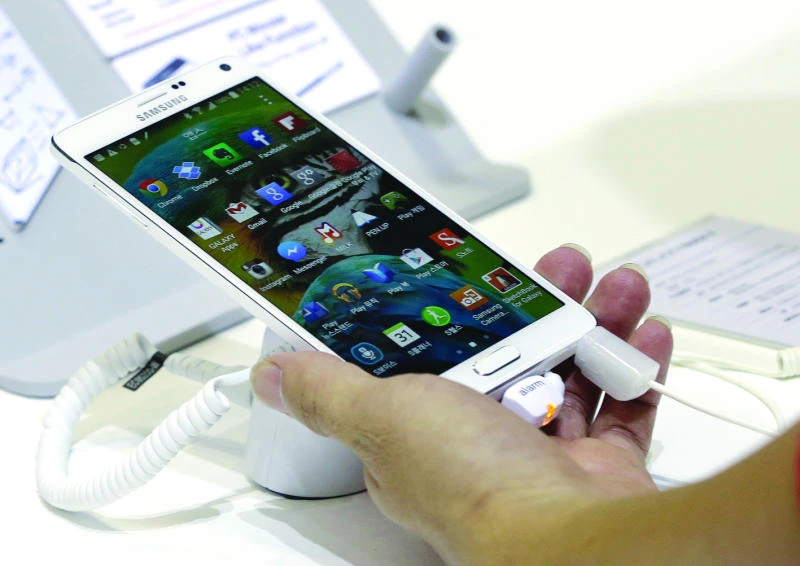 Samsung seeks boost from redesigned Note