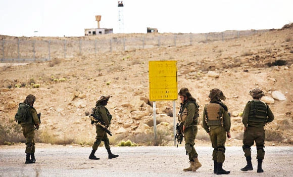 2 Israeli soldiers wounded in Egypt border attack
