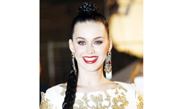 Katy cancels b’day bash in Egypt