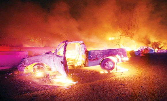 Masked men burn Saudi consulate cars in Egypt