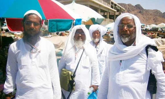Pilgrims prefer to buy gifts from Madinah