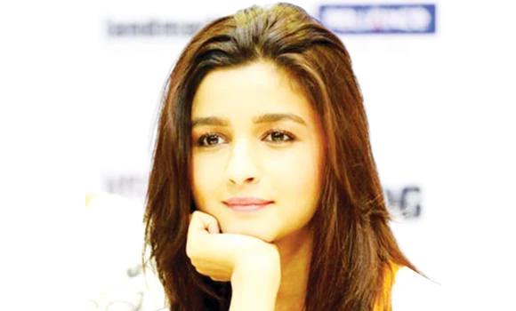 Alia’s short film impresses Ashton