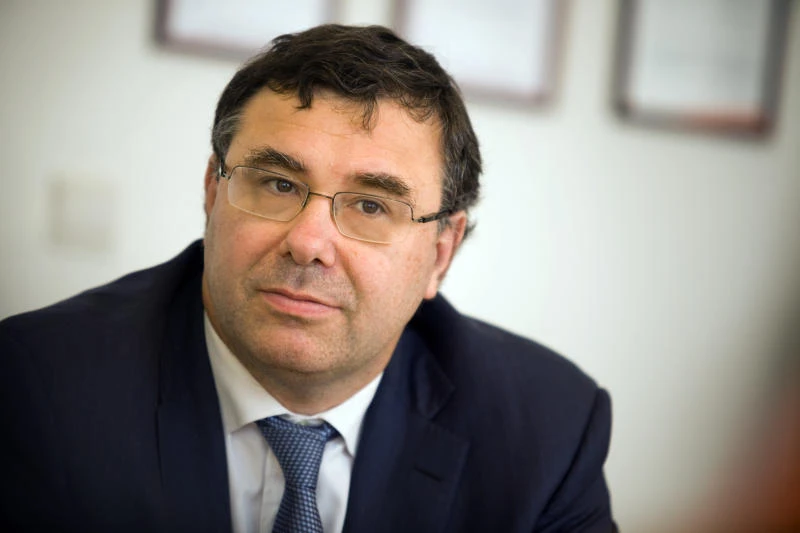 Total beats Q3 profit forecasts