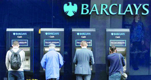 Barclays bank sets $800m aside for forex probes