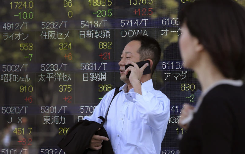 European shares rebound as global sell-off abates