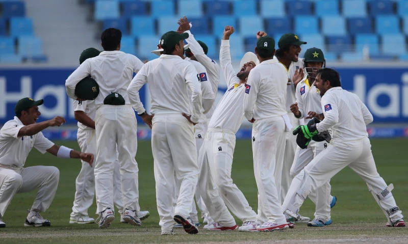 Babar, Shah spin Pakistan to victory over Australia