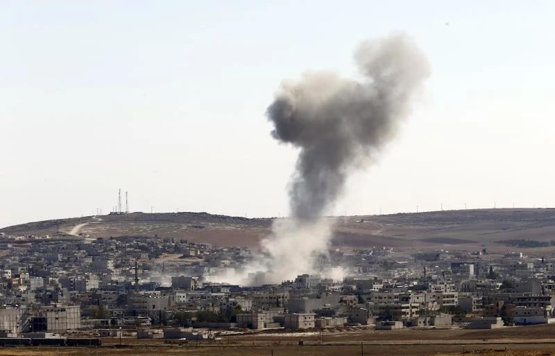 Kobani defenders hold out as Iraq Kurds vote on reinforcements