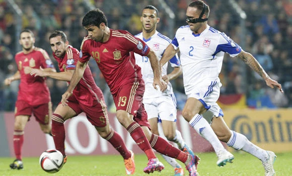 Spain rebounds with 4-0 win at Luxembourg