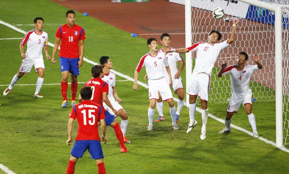 Men's football: South Korea beats North to dramatic gold