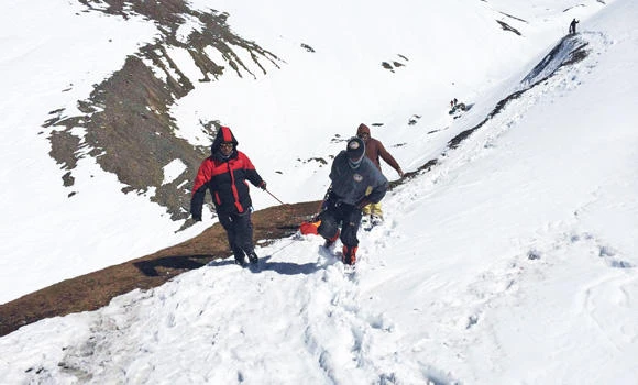 Nepal blizzard death toll rises to 39, more than 370 rescued