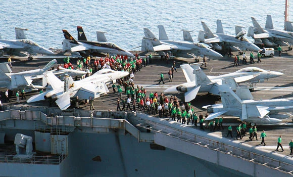 US planes, Iraqi ground forces battle IS jihadists