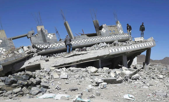 2 suicide attacks in Yemen kill nearly 70 people