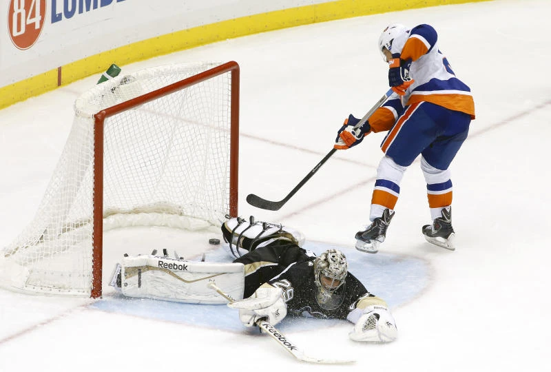 Okposo fires Islanders past Penguins