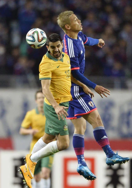Japan tops Australia 2-1 in Asian Cup warm-up