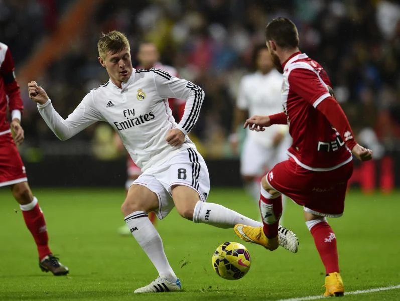 Cool Kroos scores first Real goal in five-star win