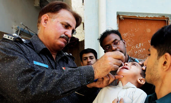 Pakistan declares war on polio