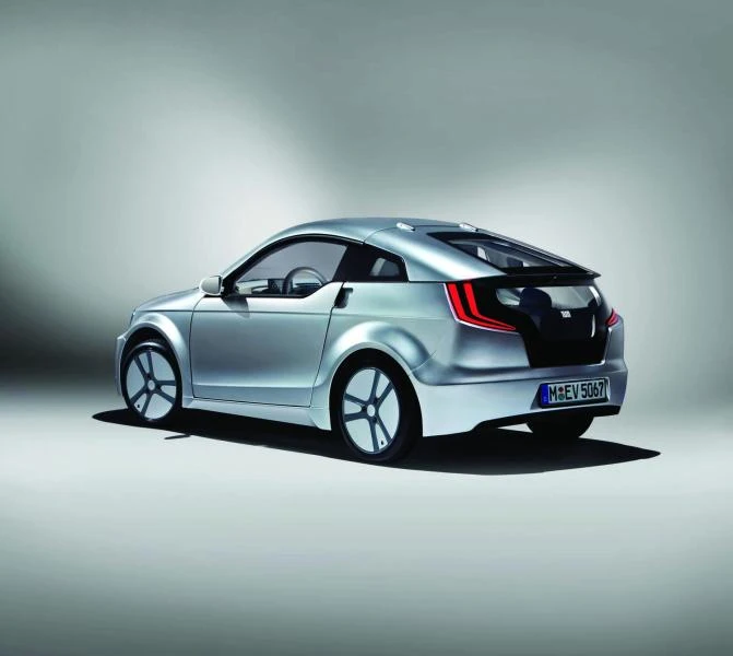 SABIC resin makes success in making windows for ultra-lightweight electric car